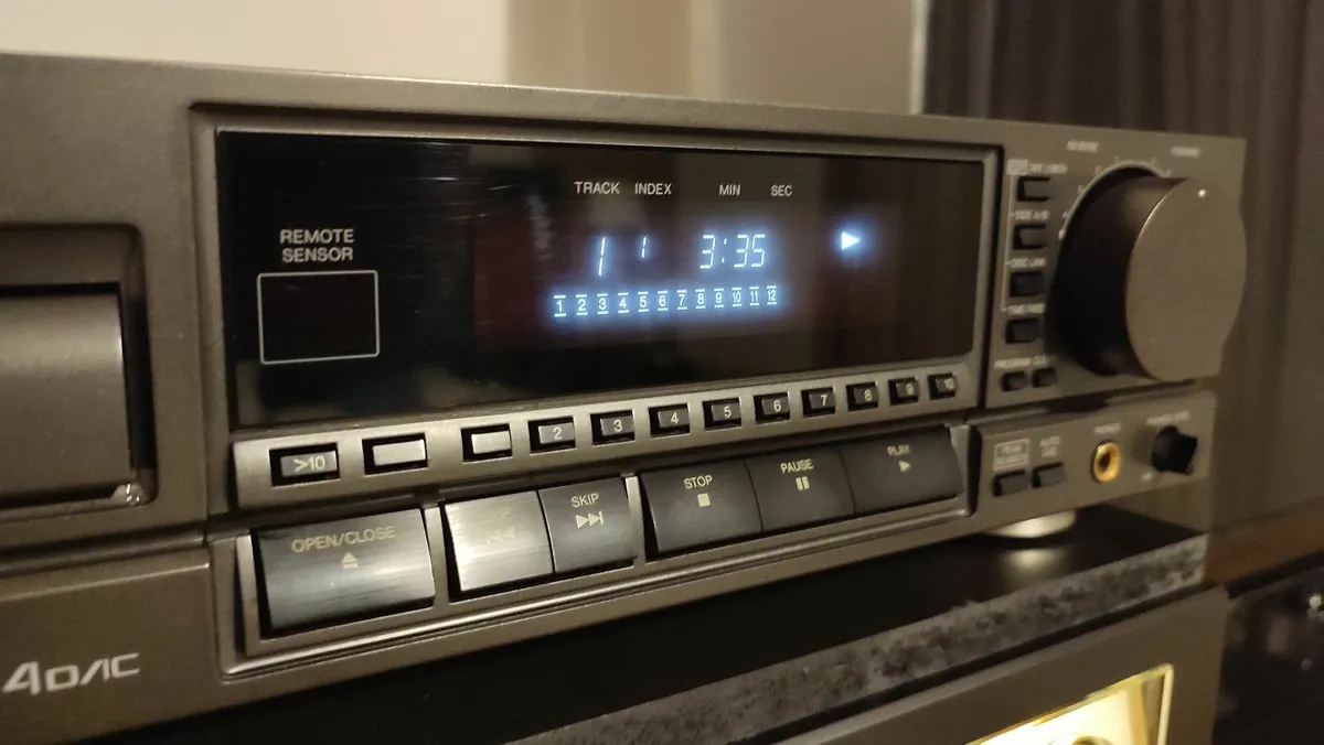 DJ's Technics SL-PG520A,CD player.VGC,full Cleaned - Image 4