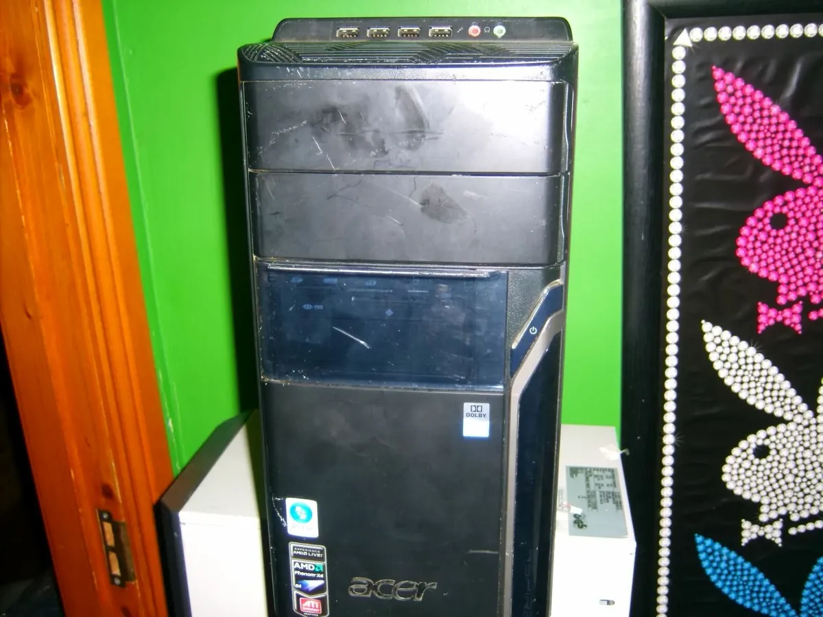 empty computer box - Image 1