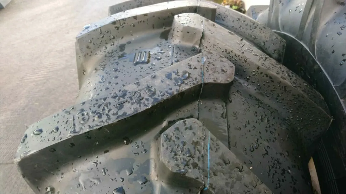 JCB 3CX TYRES - Image 3