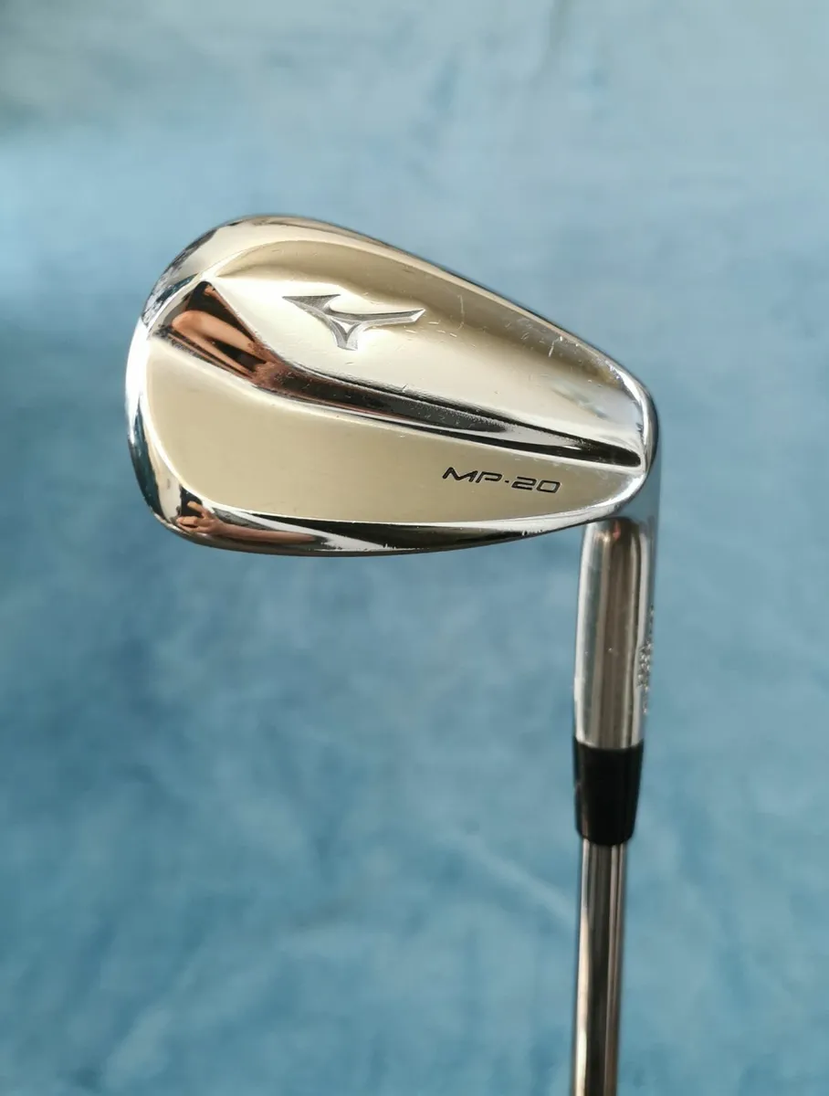 Mizuno MP20 Pitching Wedge - Image 1