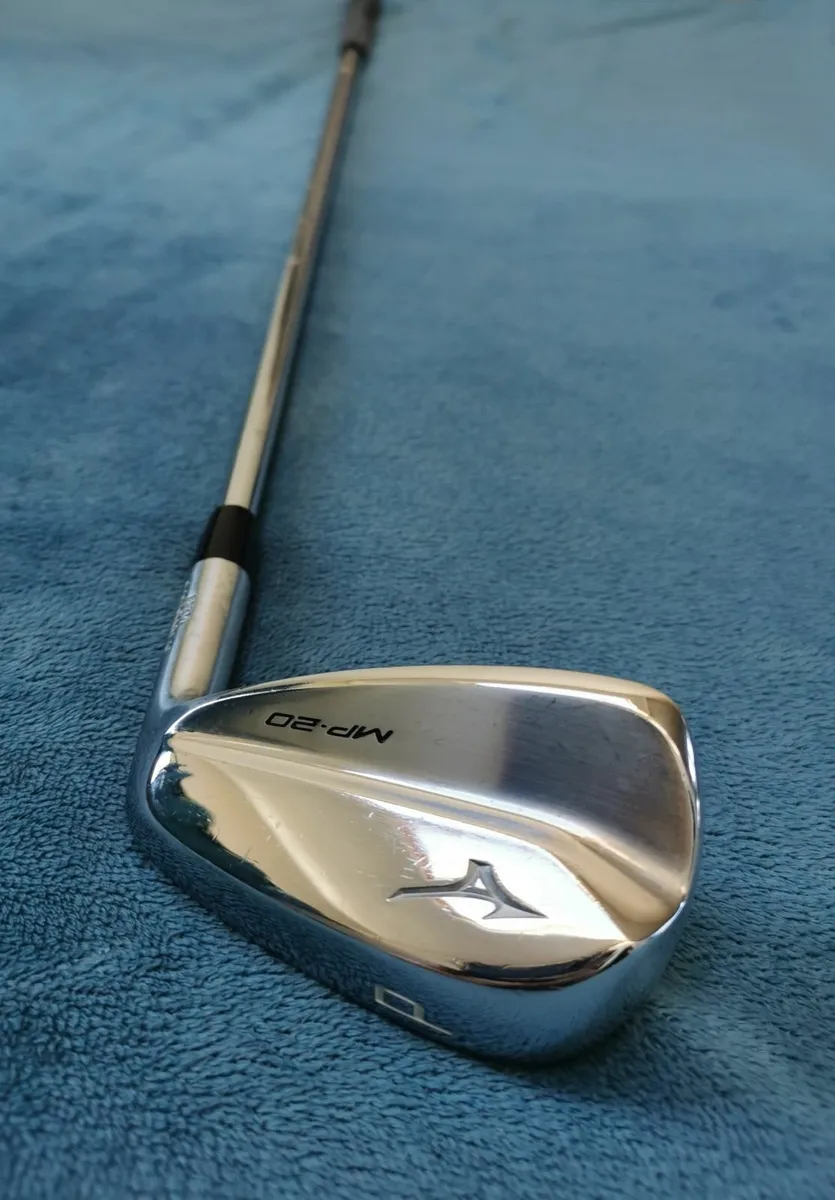 Mizuno MP20 Pitching Wedge - Image 2