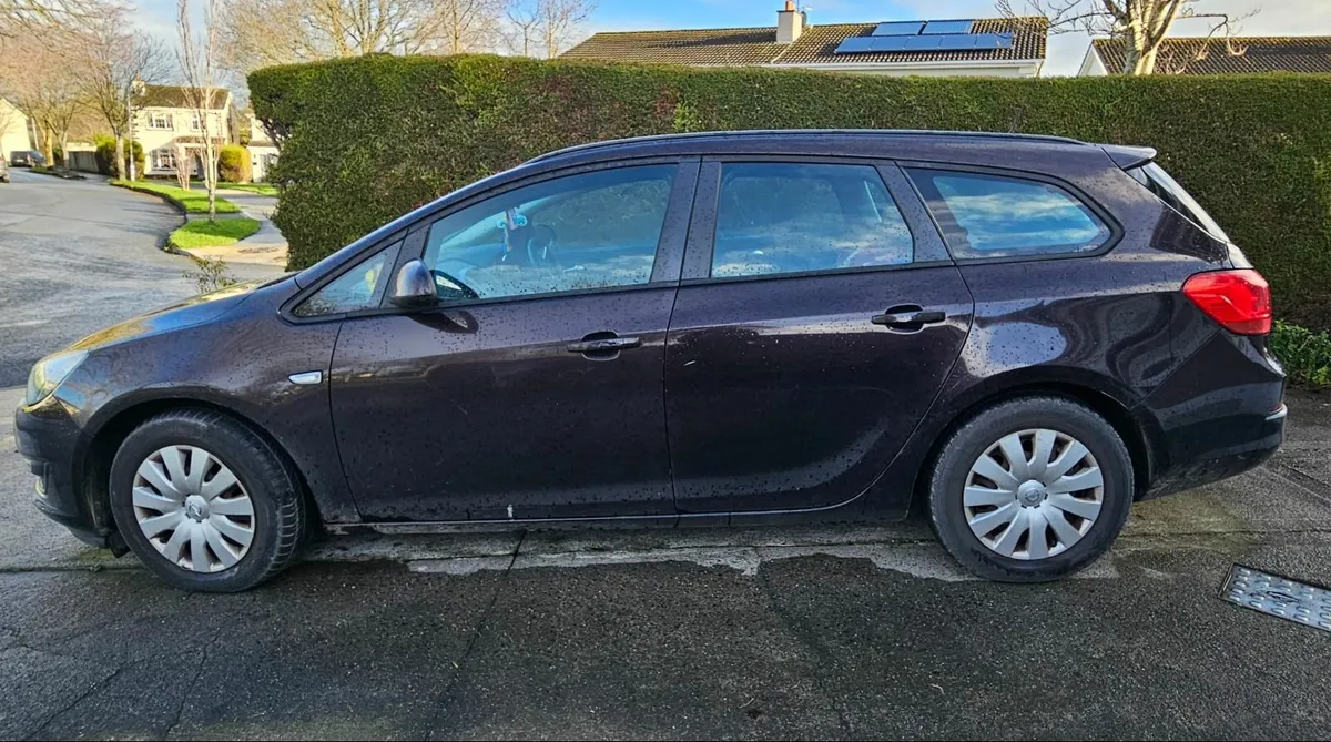 Opel Astra 2014 - Image 4