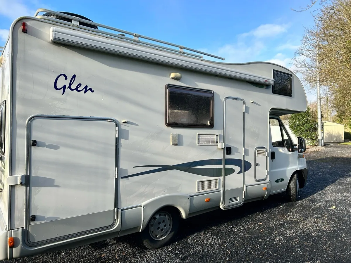 Spacious 6-Berth Family Motorhome - Image 4