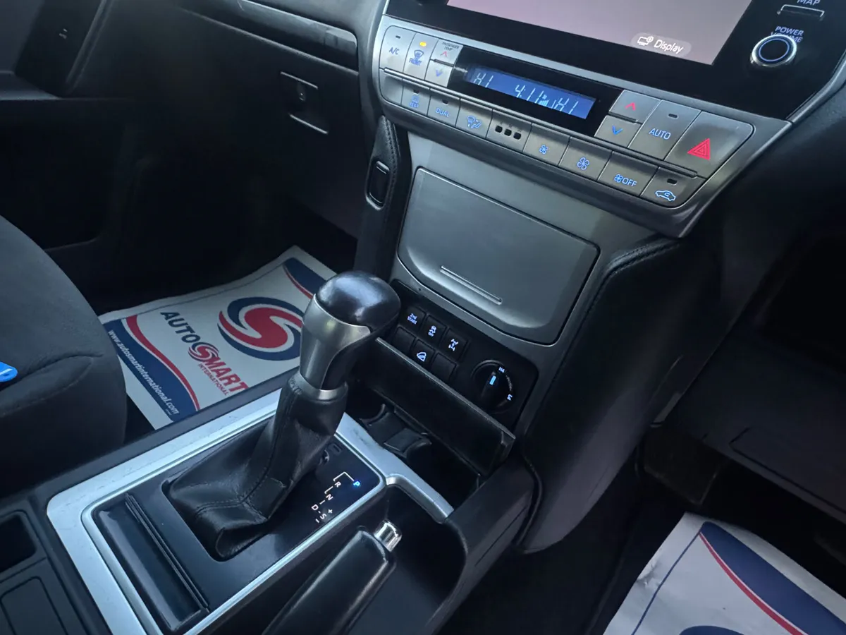 JAN SALE 🛞 Toyota Land Cruiser  auto 2022 + VAT - Image 4