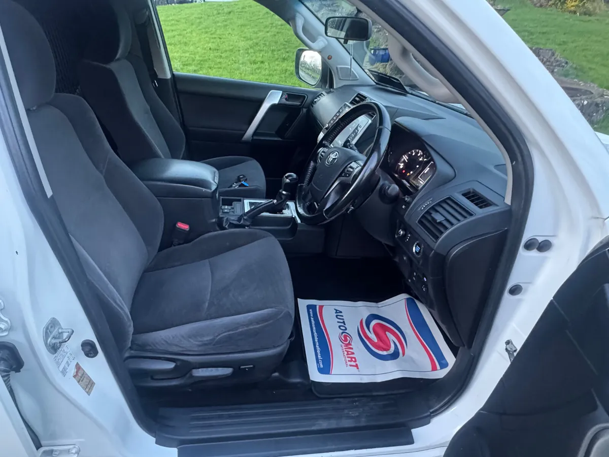 JAN SALE 🛞 Toyota Land Cruiser  auto 2022 + VAT - Image 3