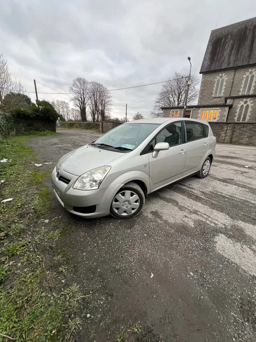 Toyota Corolla 2008 - Image 1
