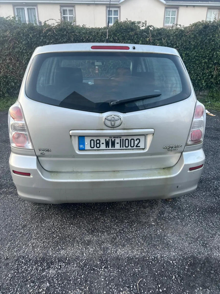 Toyota Corolla 2008 - Image 2