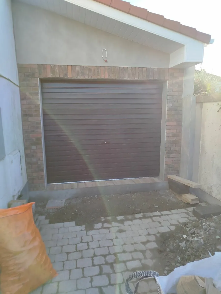 roller  door  anthracite,  almost  new - Image 1