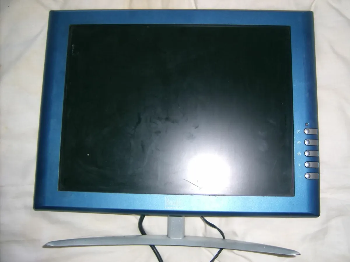 monitor - Image 1