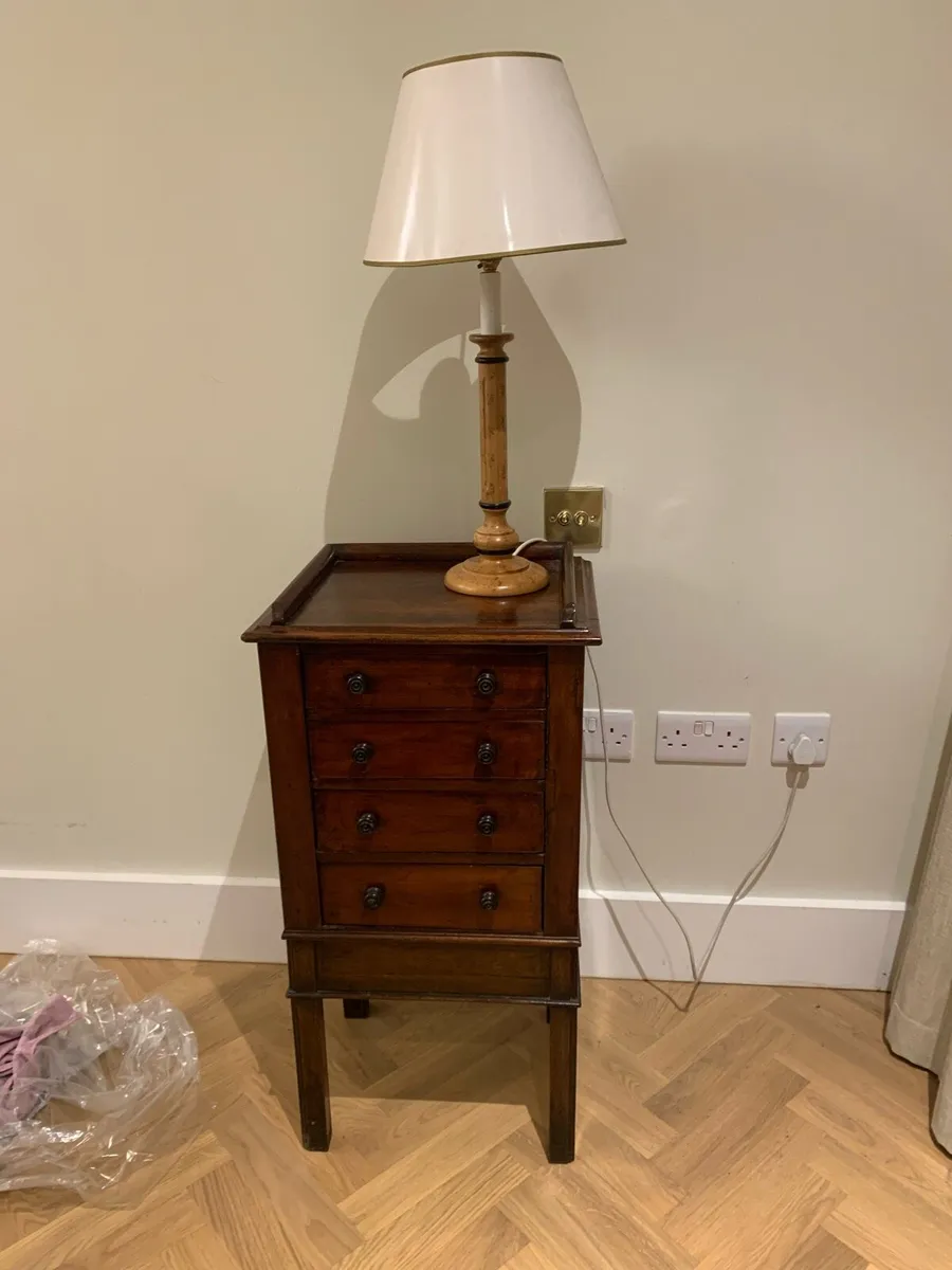 Side Chest - Image 1