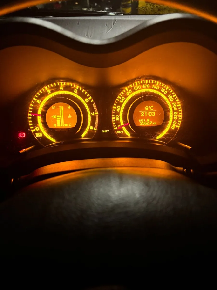 Toyota Auris 2008 - Image 3