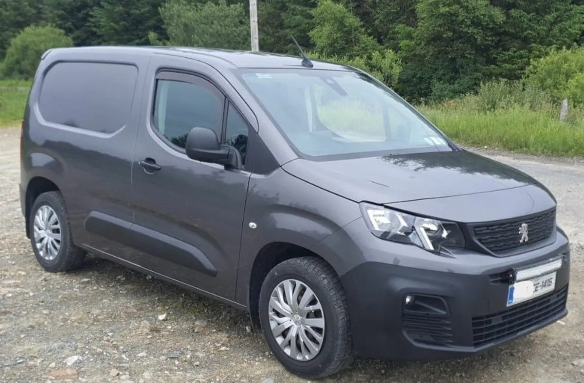 Peugeot Partner Professional Plus - Image 1
