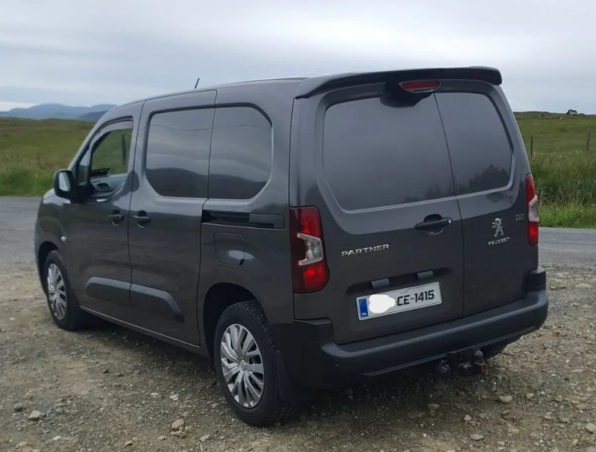 Peugeot Partner Professional Plus - Image 4