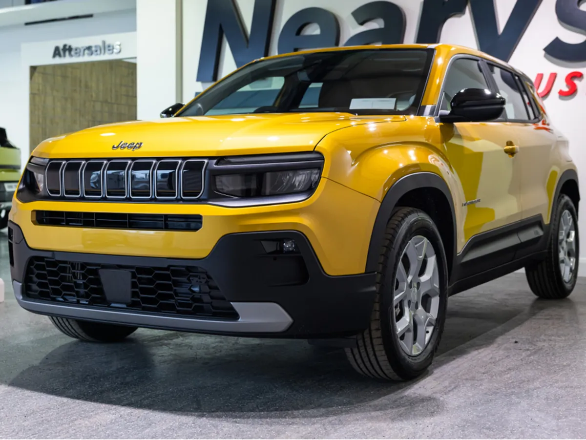 Jeep Avenger HYBRID ALTITUDE 1.2 AT - Image 3