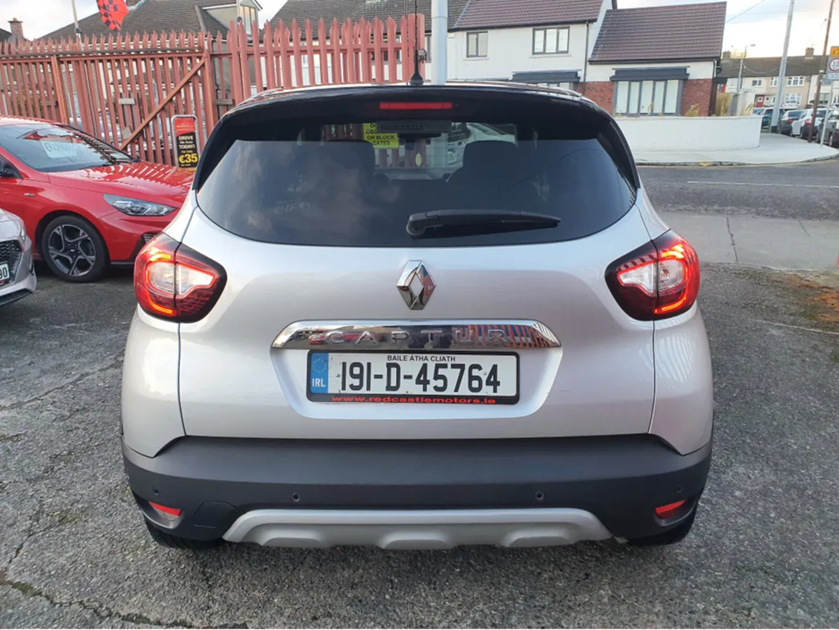 Renault Captur 0.9 TCE GT LINE 90PS 5DR (NCT 01/27 - Image 4