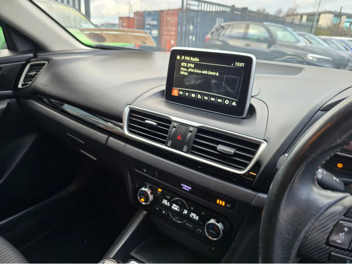 Mazda Mazda3 150PS EXECUTIVE SE 4DR - Image 1