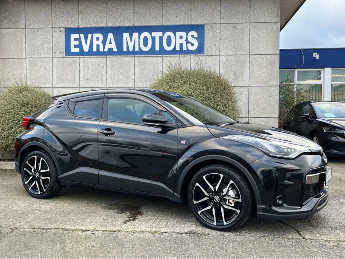 Toyota C-HR GR SPORT AUTOMATIC HYBRID 1.8 PETROL / - Image 3