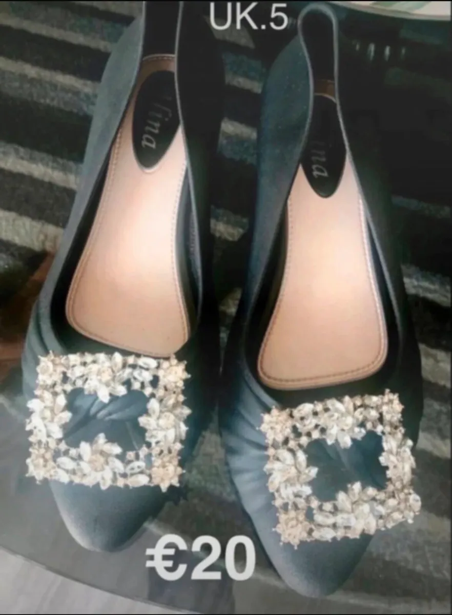 Ladies Shoes UK.5 Brand New.. - Image 1