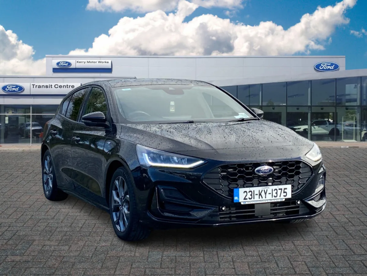 Ford Focus ST-LINE 1.0T 125 M6 FWD 4DR - Image 1