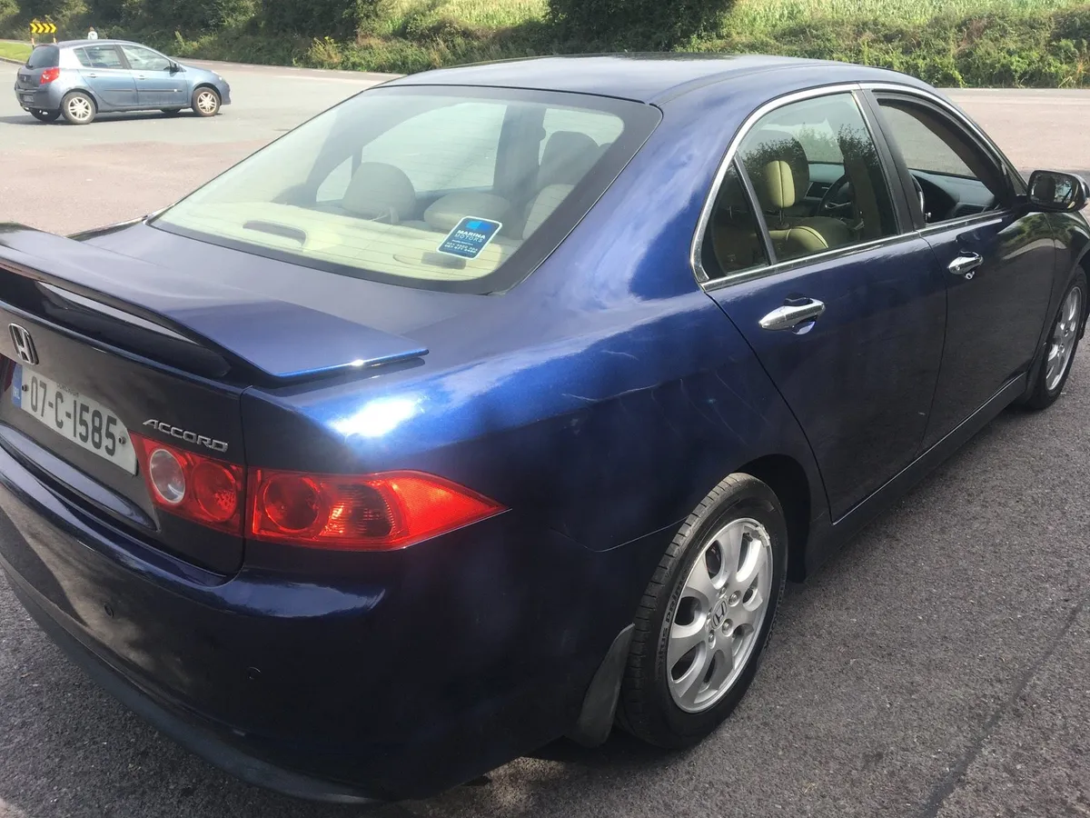 Honda Accord iCTDI 2.2 Executive. - Image 3