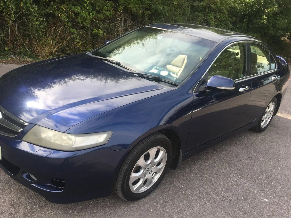 Honda Accord iCTDI 2.2 Executive. - Image 2