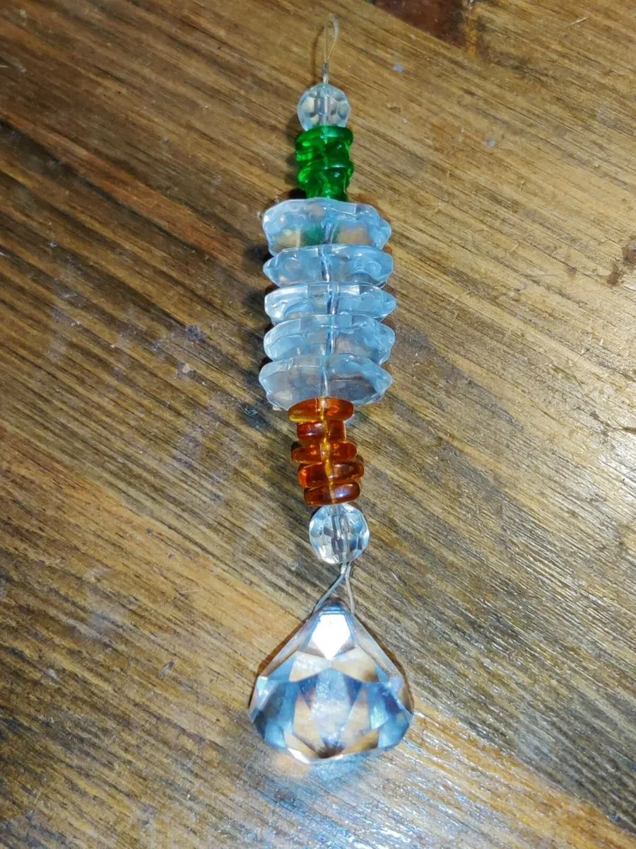 HUGE GENUINE CRYSTAL COLOURFUL, Hanging Piece ! - Image 1