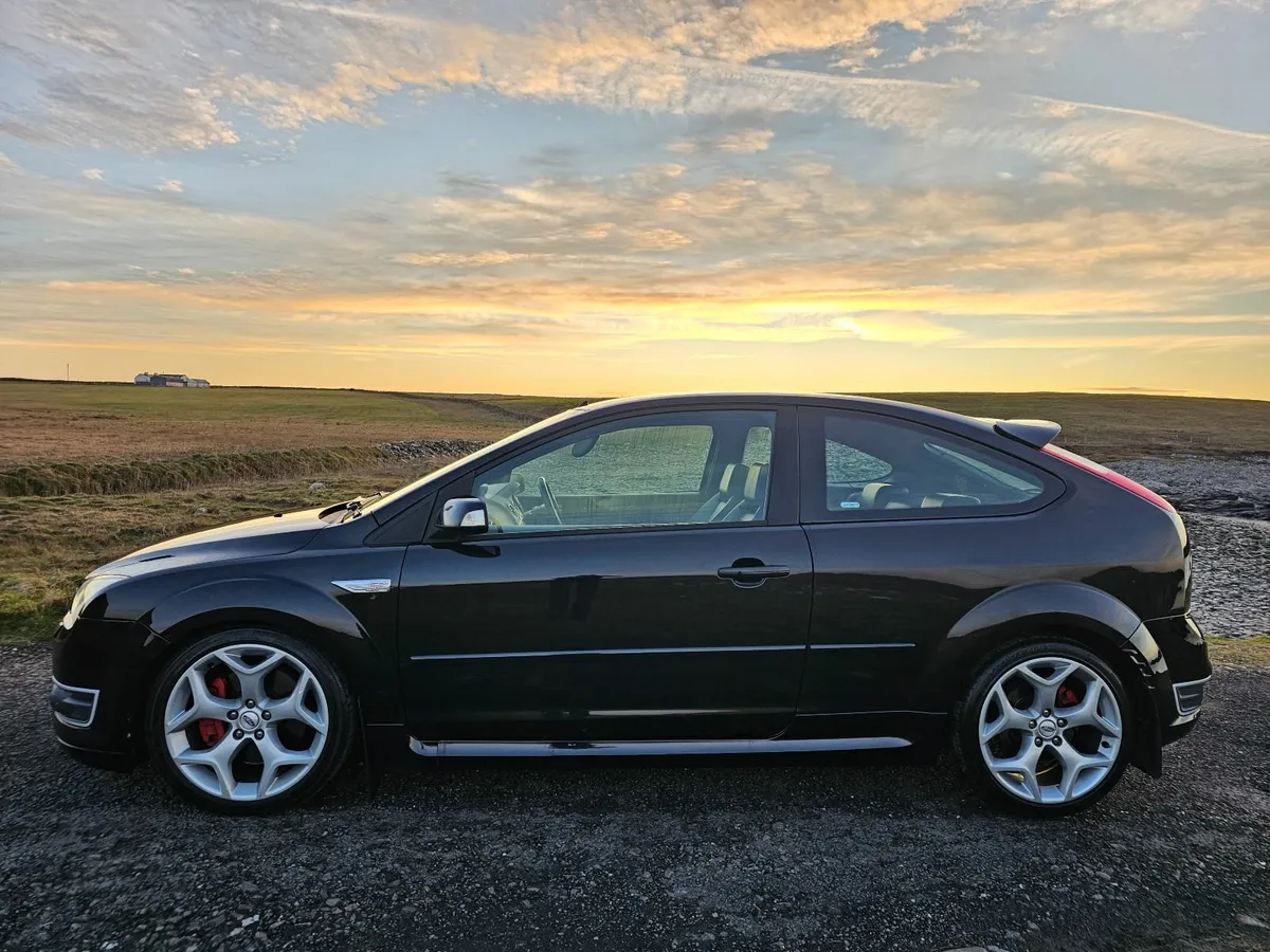 2007 Ford Focus ST 2.5 - Image 2