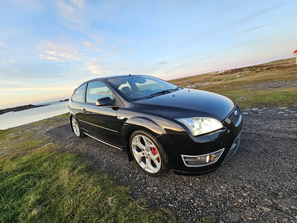 2007 Ford Focus ST 2.5 - Image 4