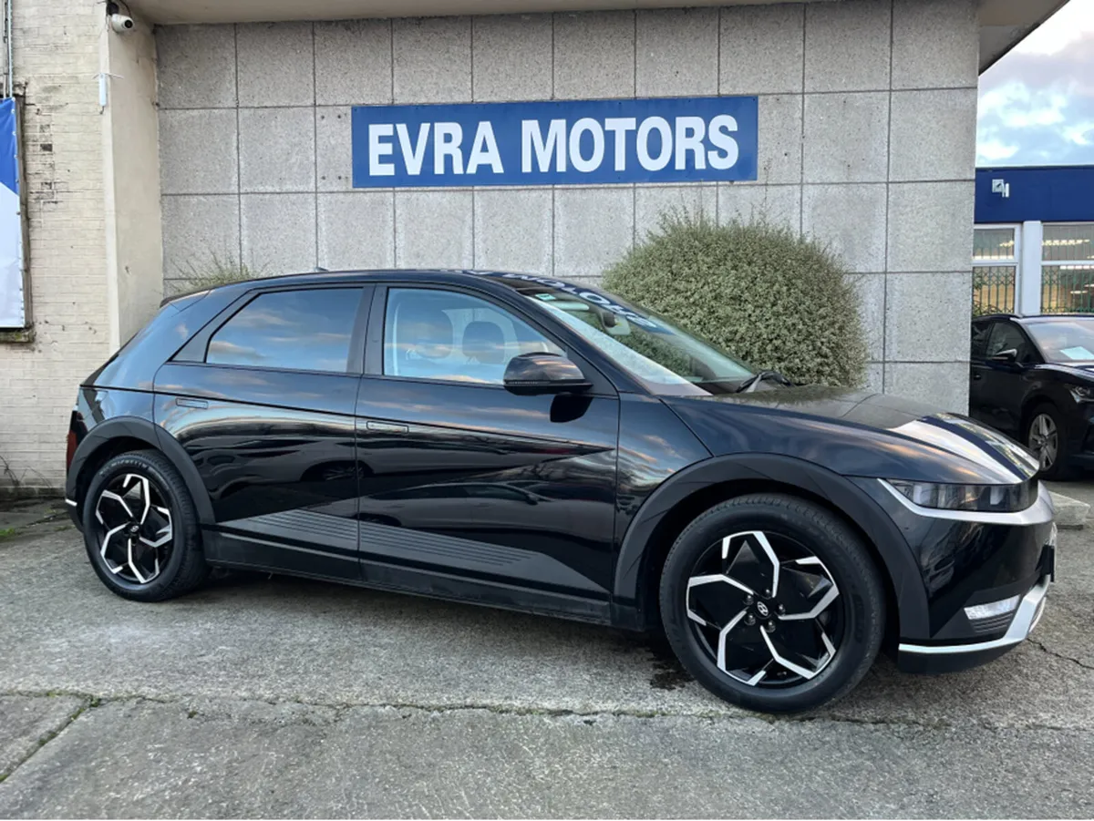 Hyundai IONIQ 5 EXECUTIVE 58KW //HEATED SEATS AND - Image 3