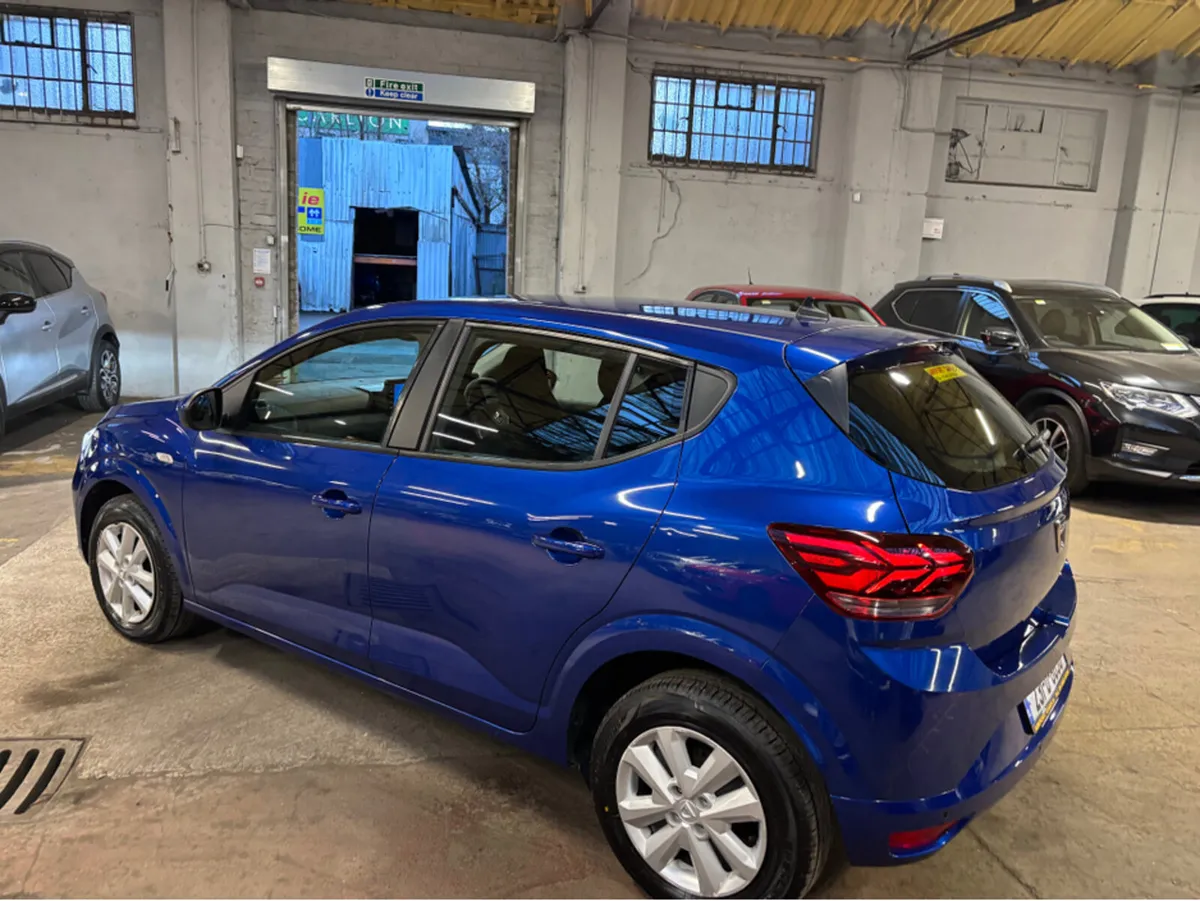 Dacia Sandero COMFORT TCE 90 CVT MY2 MY21.5 5DR - Image 4