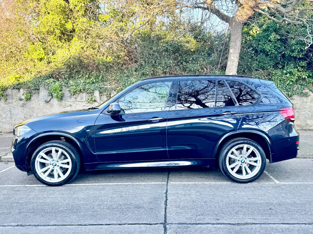 BMW X5 2017!!25D!!M-SPORT!!7 SEATER - Image 4