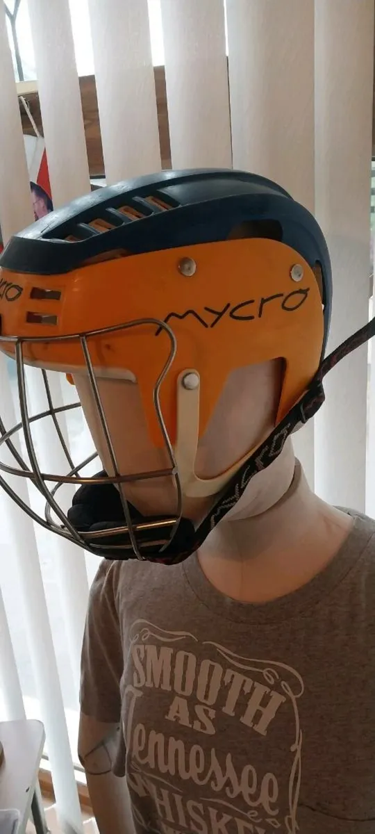 GAA helmet - Image 3