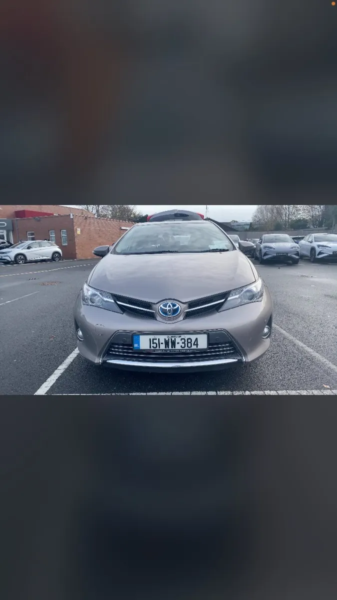 2015 Toyota Auris 1.8 Hybrid Only 145000 Klm - Image 1