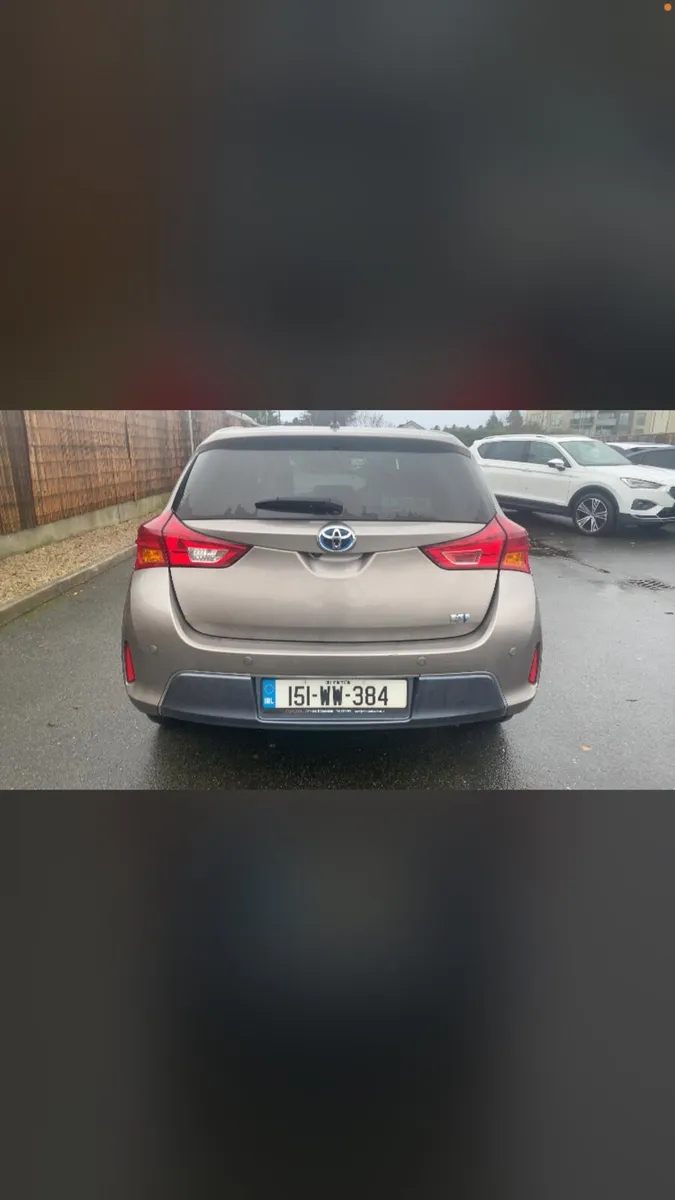 2015 Toyota Auris 1.8 Hybrid Only 145000 Klm - Image 3