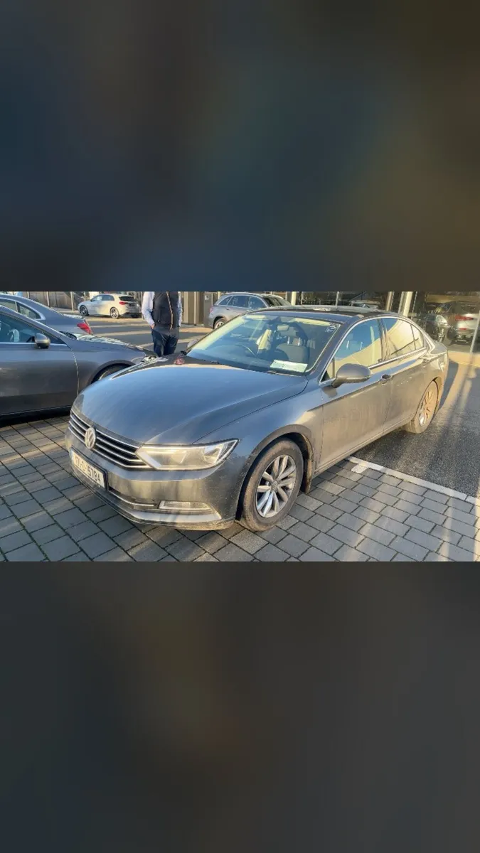 2017 VW Passat 1.6 Tdi Automatic Only 215000 Klm - Image 1