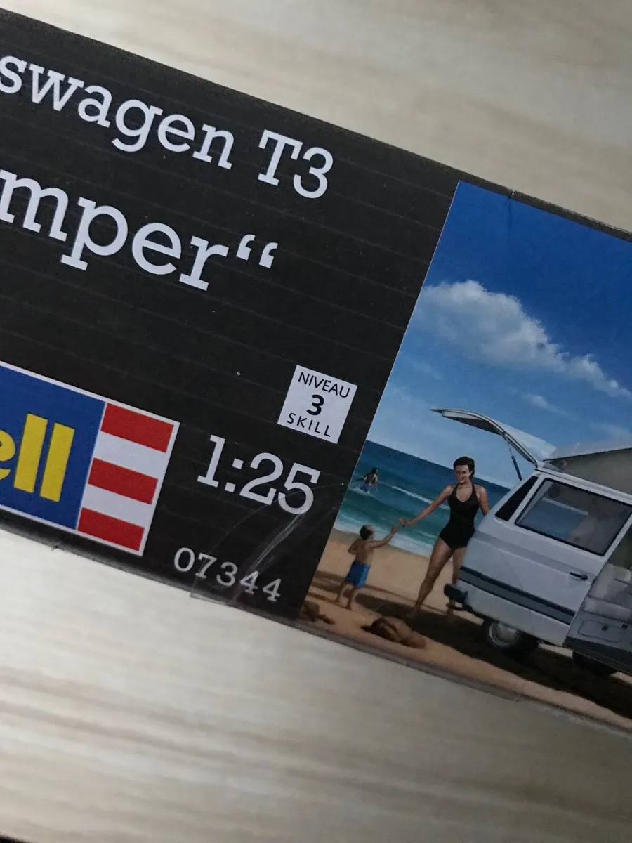 Scale Model kit Revell Campervan Westfalia - Image 2