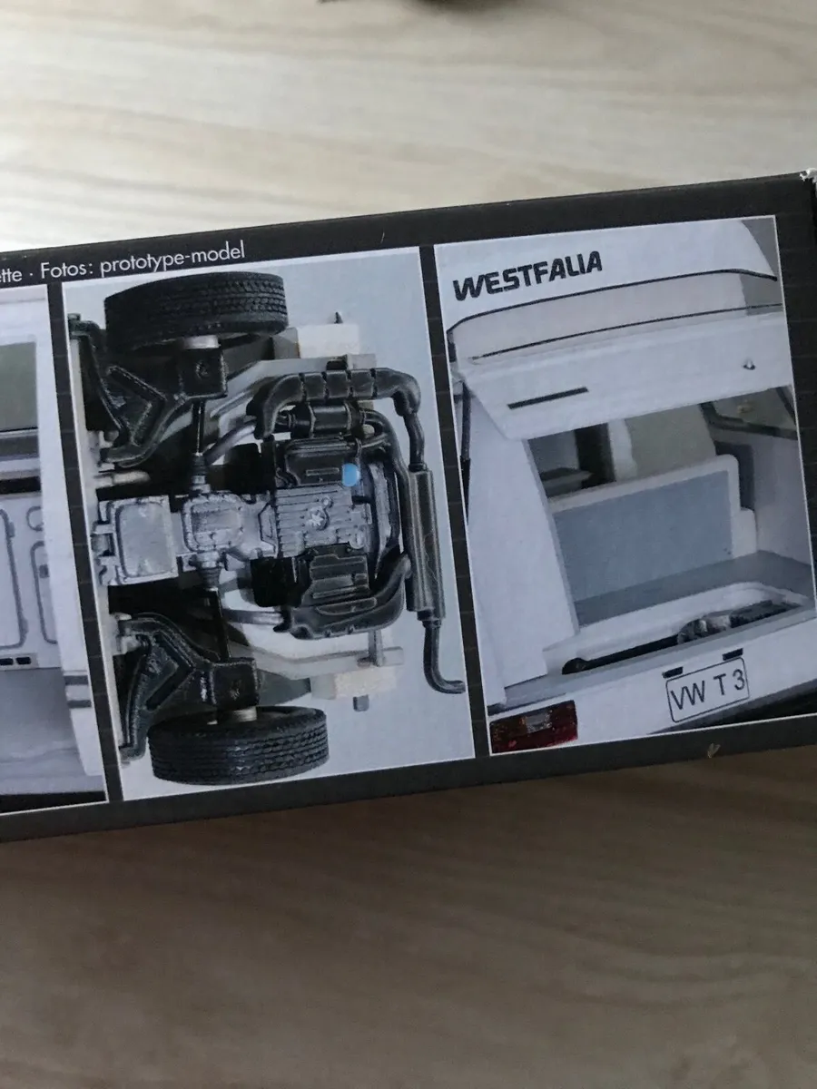 Scale Model kit Revell Campervan Westfalia - Image 3