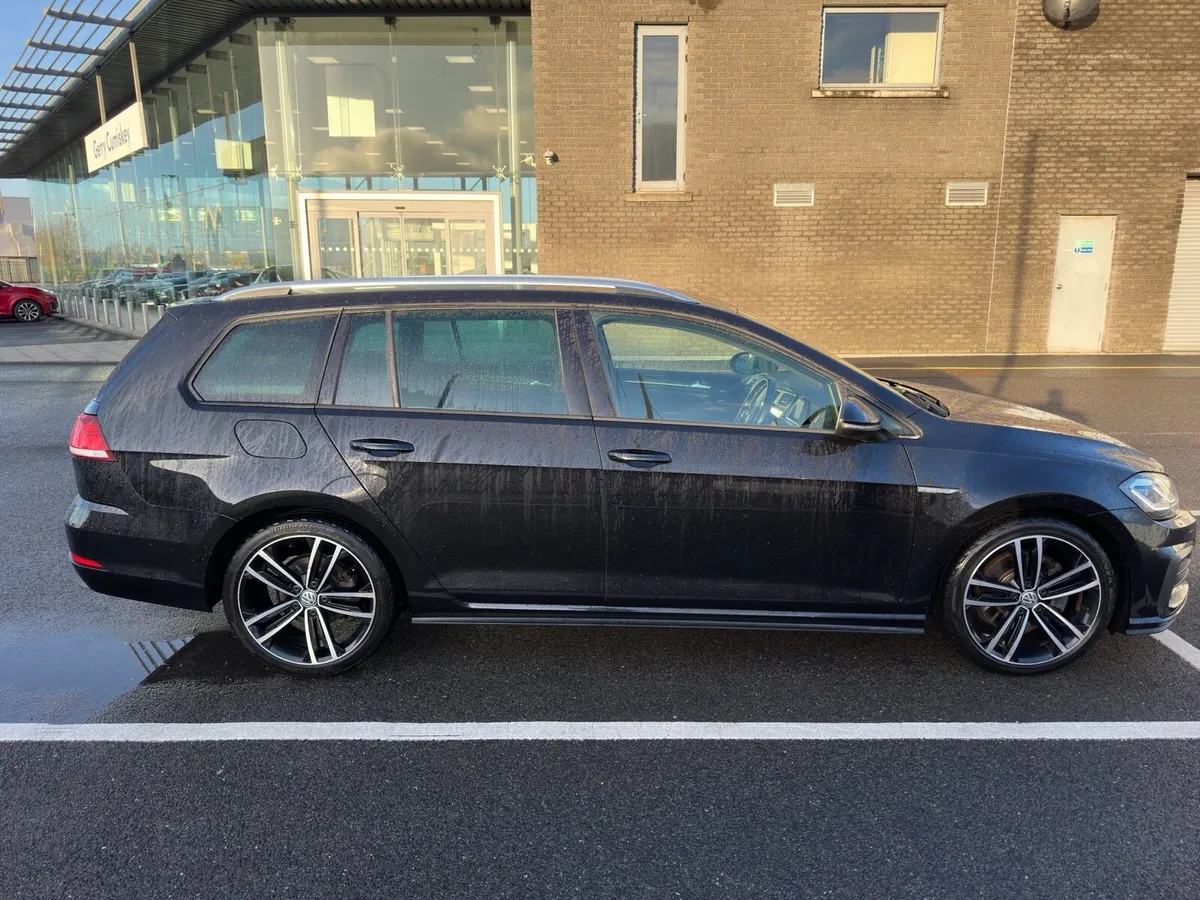 Golf GTD Commercial - Image 2