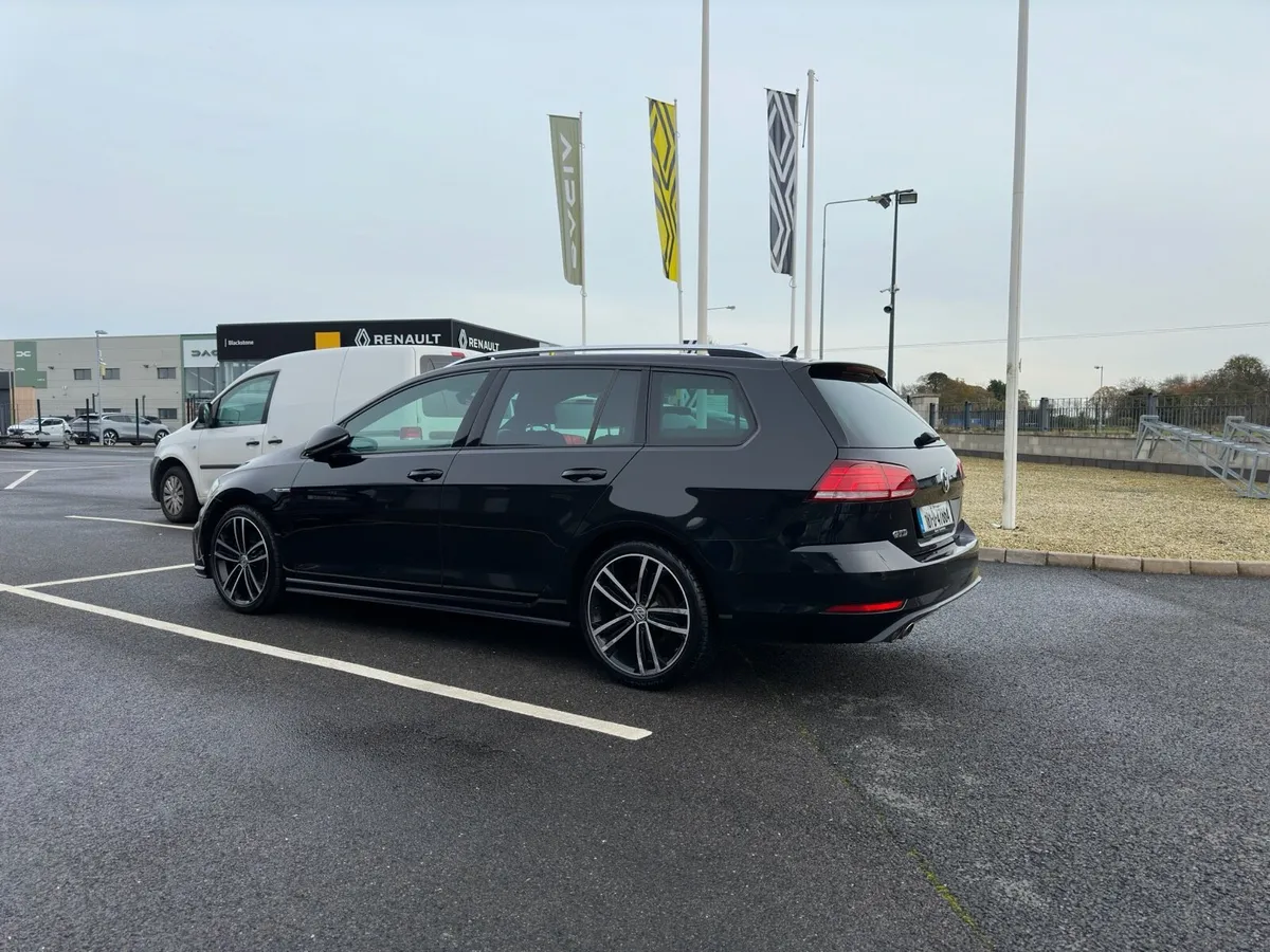 Golf GTD Commercial - Image 3