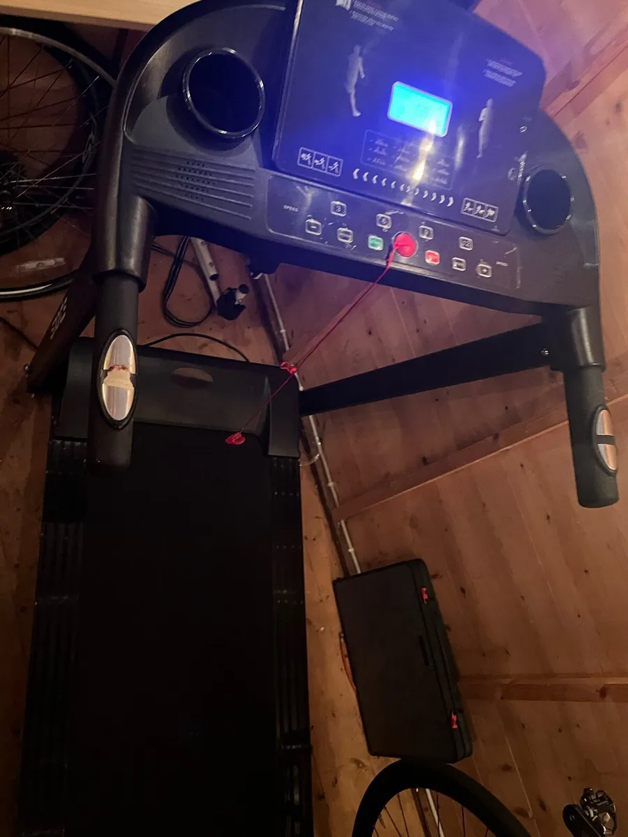 Treadmill - Image 2