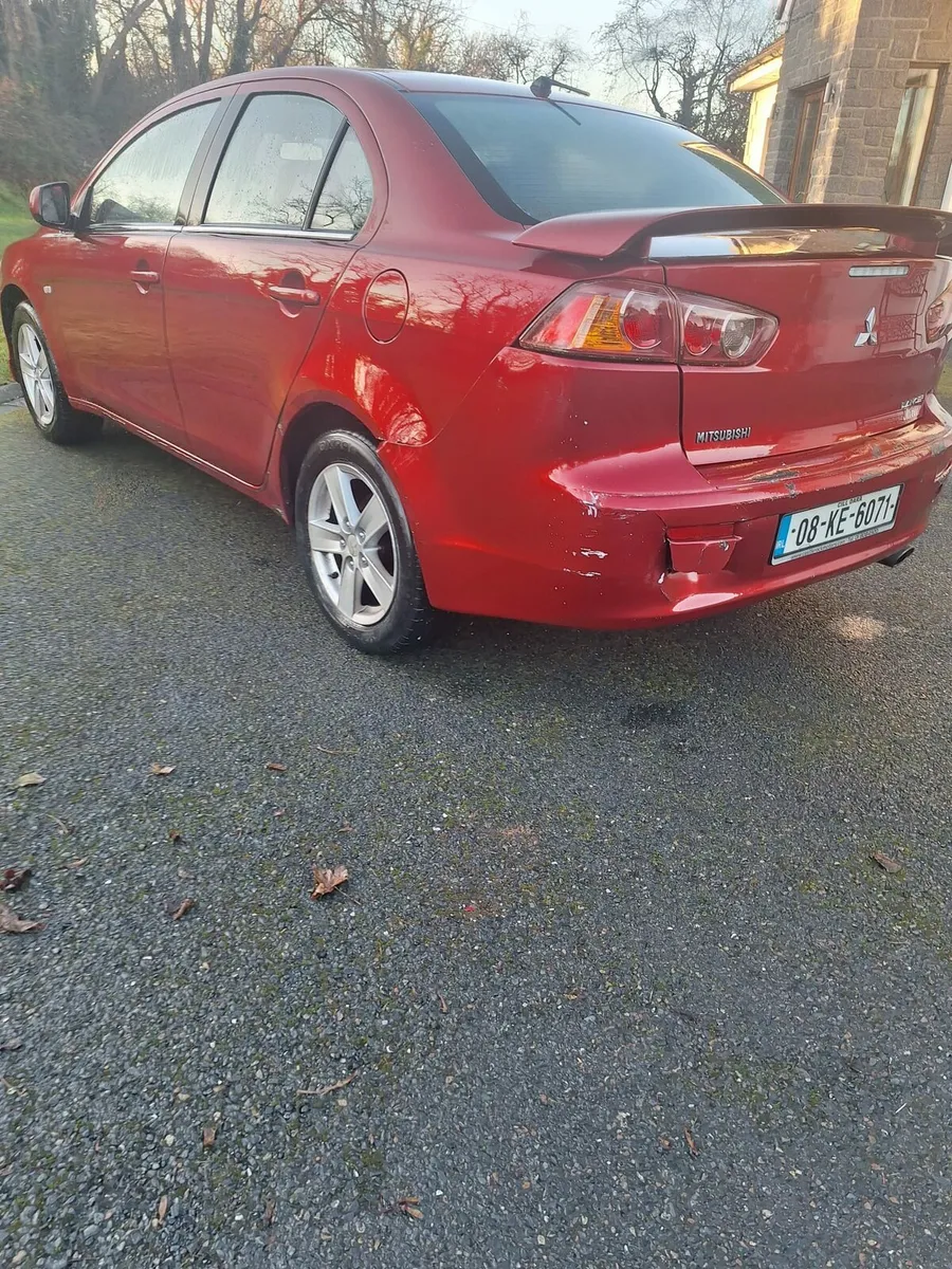Mitsubishi lancer - Image 2