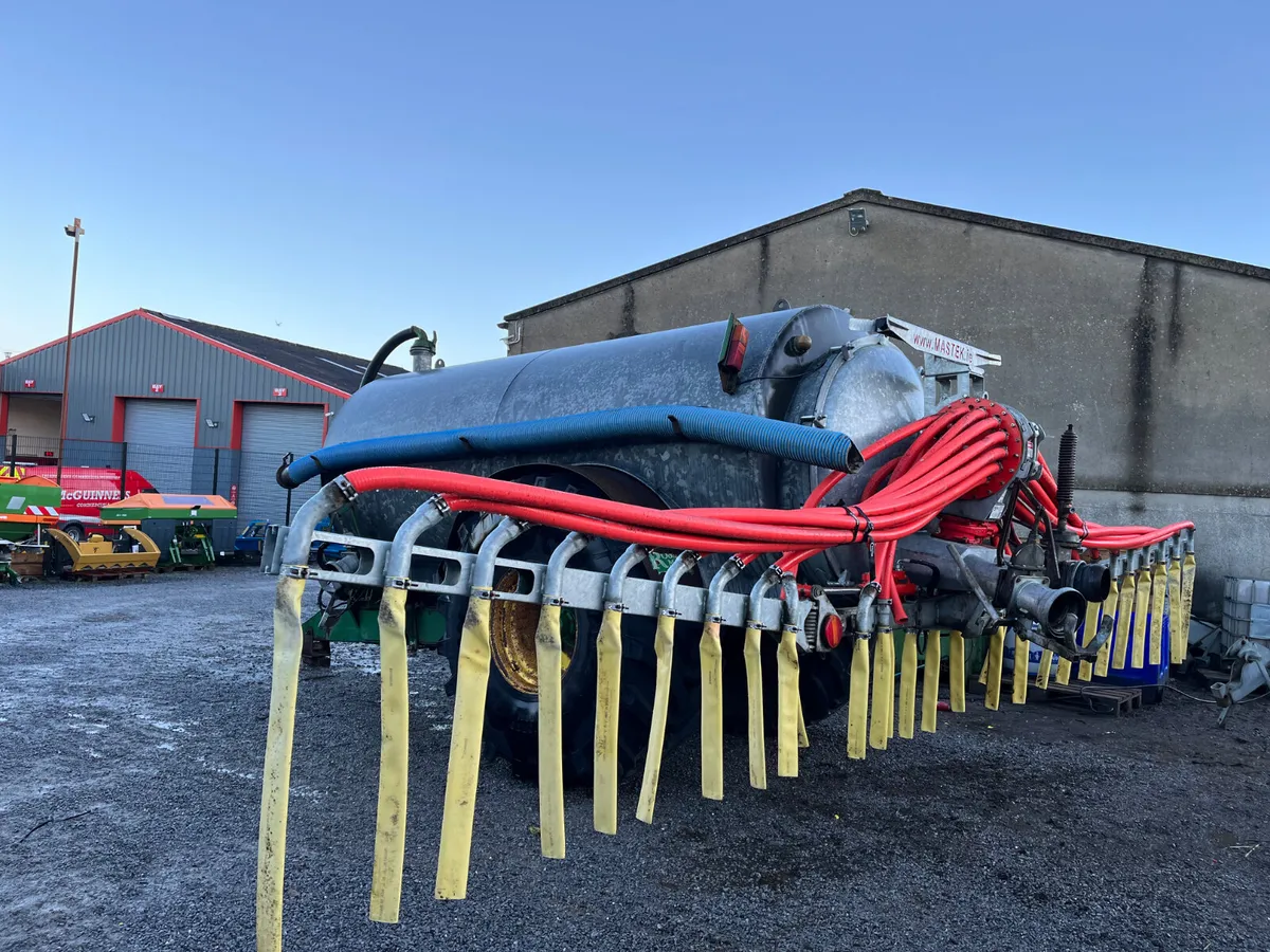 Second hand Slurry tank / dribble bar mastek - Image 1