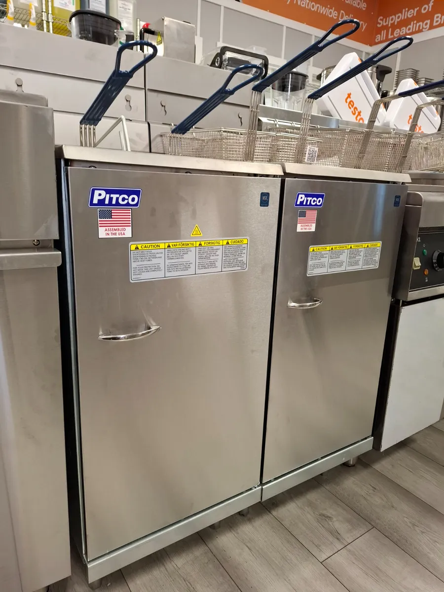 Commercial Pitco Fryer Nat/Lpg 3 Burner - Image 4