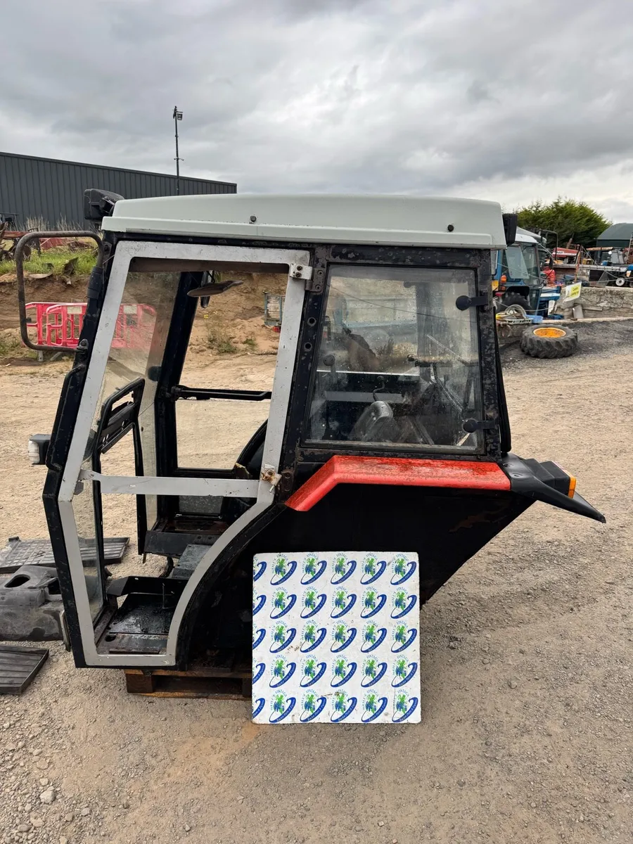 Massey Ferguson LoProfile 300 Series Cab - Image 4