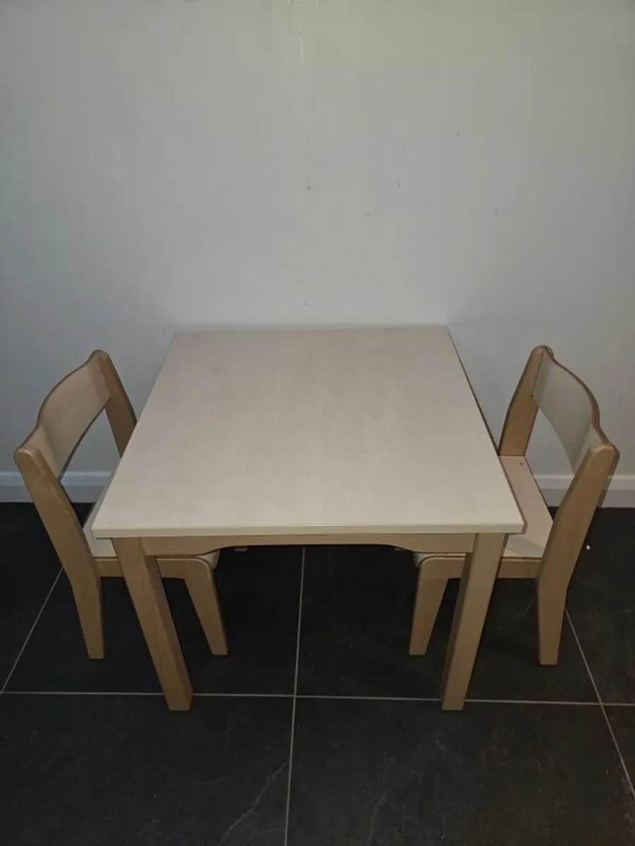 Wesco Preschool table and chairs - Image 2