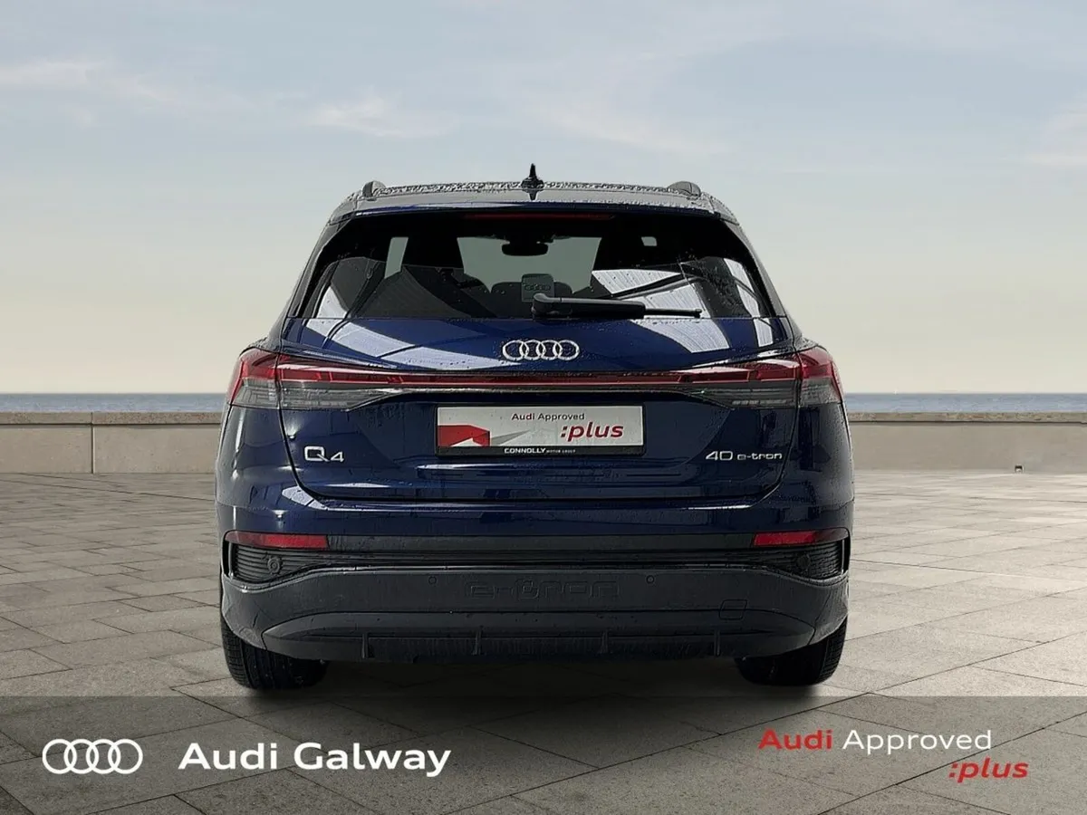 Audi Q4 e-tron €410 p/m = 40 S LINE - B&O - BLK PK - Image 4