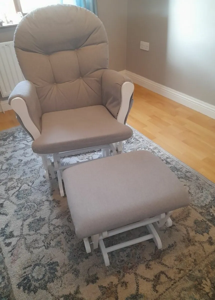 Babylo Glider/Rocker chair & footstool - Image 1
