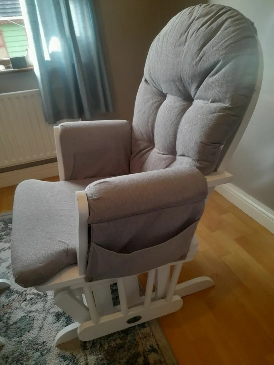 Babylo Glider/Rocker chair & footstool - Image 2