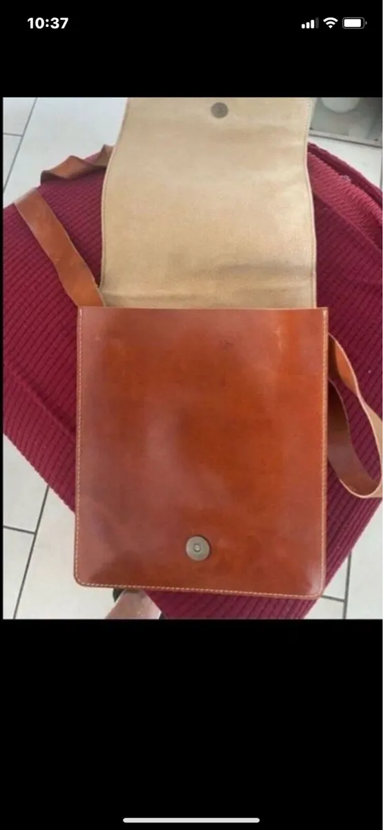 Leather Shoulder Bag - Image 1