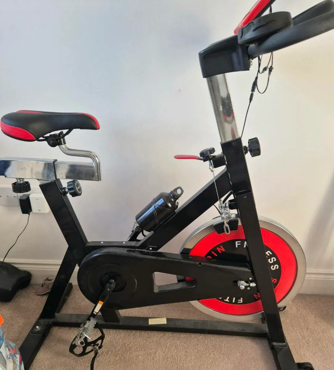 Exercise bikee - Image 2